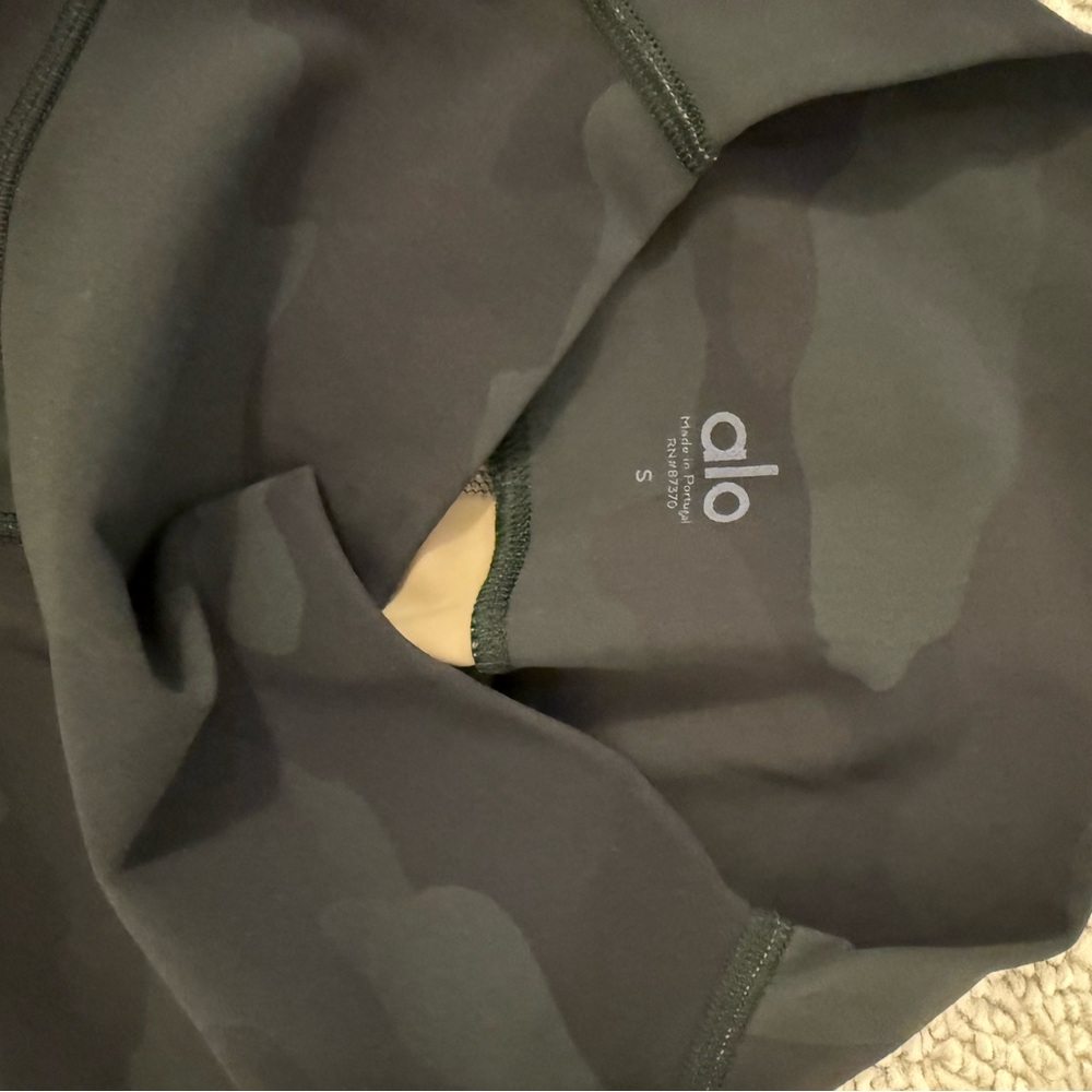 Womens Alo Camo Active Leggings